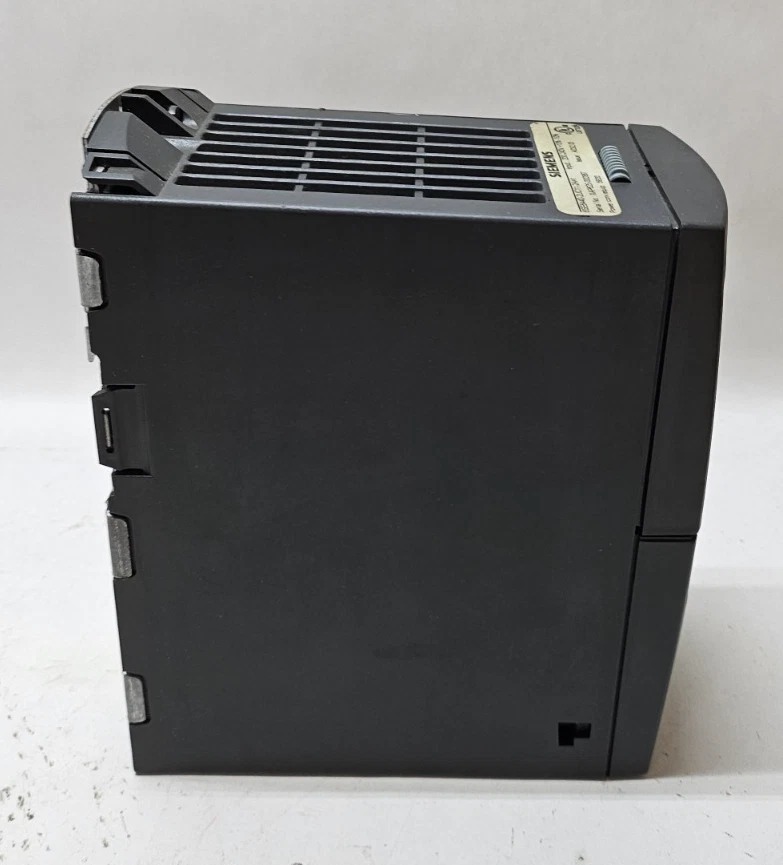 Siemens 6SE6440-2UC11-2AA1 MICROMASTER 440 2