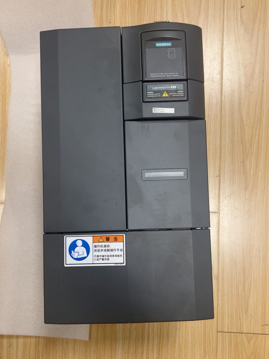 Siemens 6SE6440-2AD32-2DA1 MICROMASTER 440