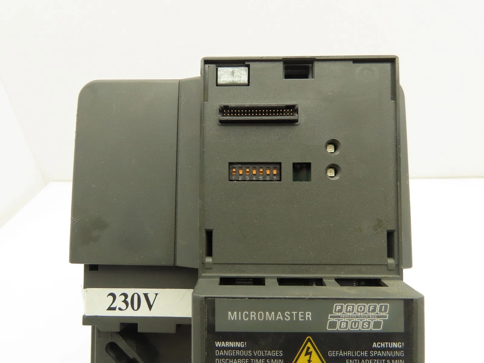 Siemens 6SE6440-2AB21-5BA1 MICROMASTER 440 3