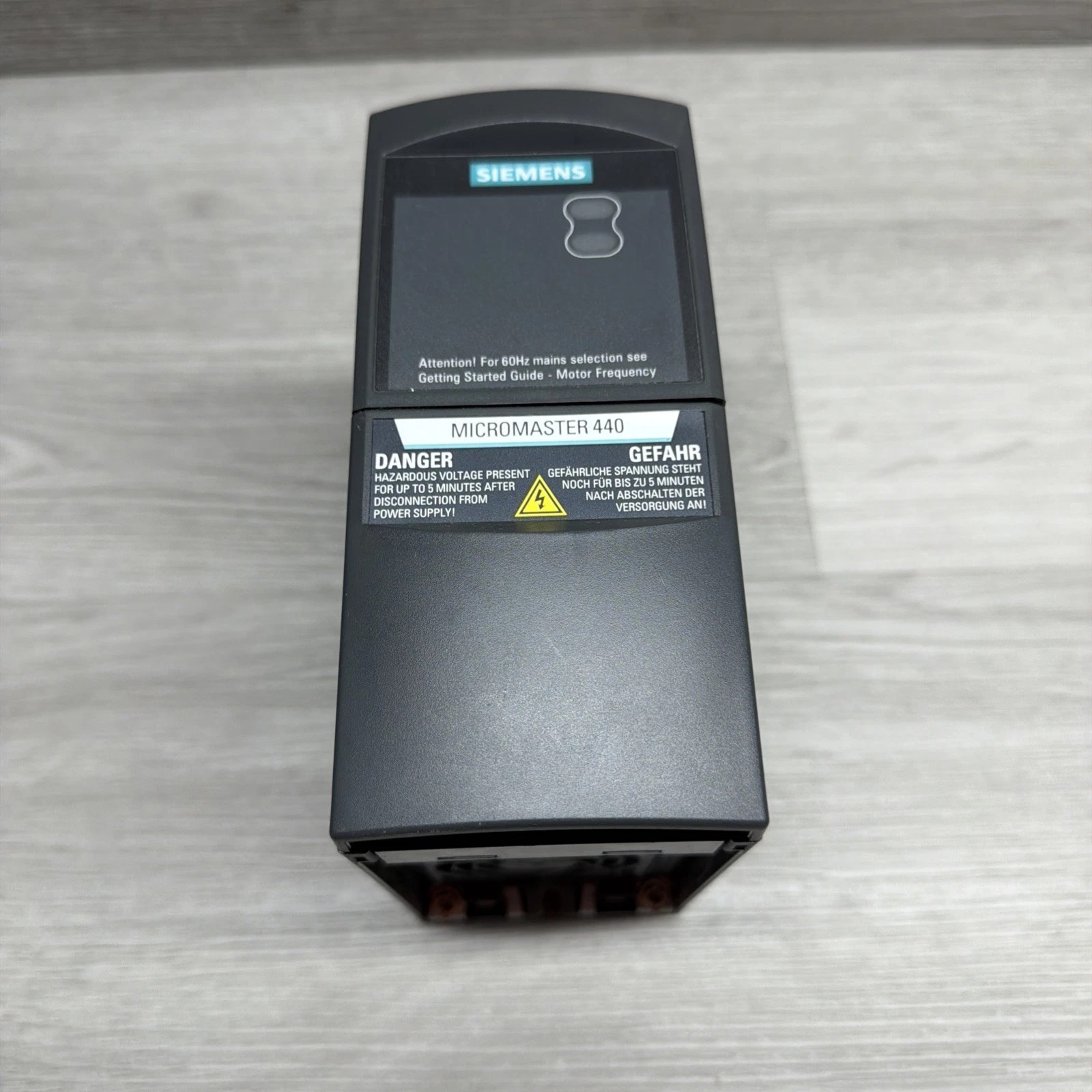 Siemens 6SE6440-2AB17-5AA1 MICROMASTER 440 2