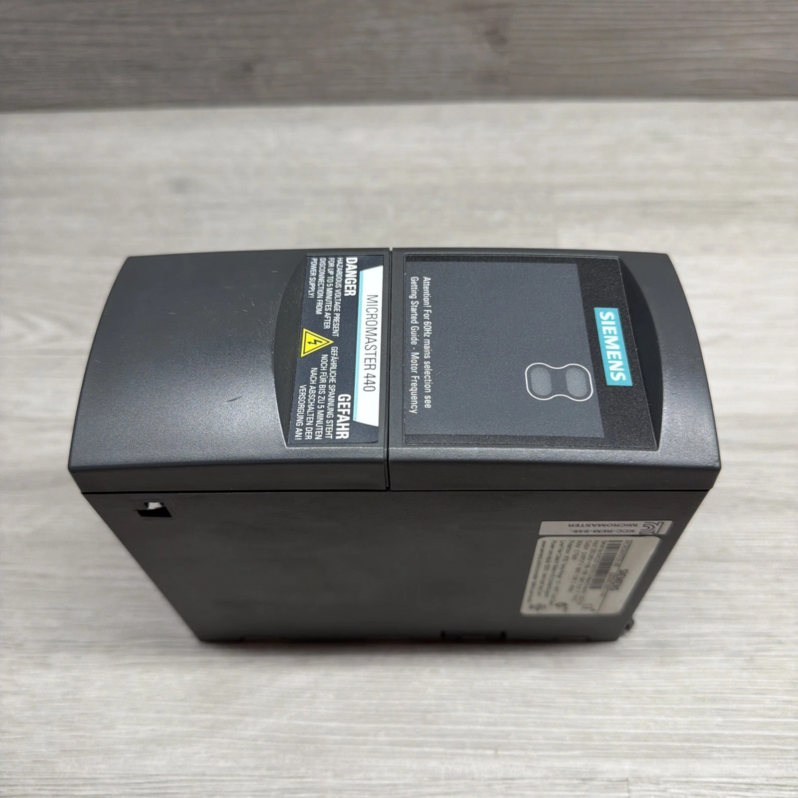 Siemens 6SE6440-2AB17-5AA1 MICROMASTER 440 5