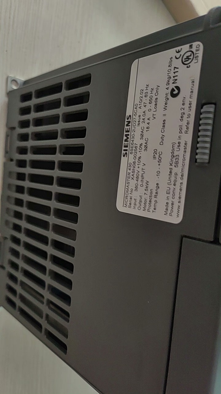 Siemens 6SE6430-2UD27-5CA0 MICROMASTER 430 2