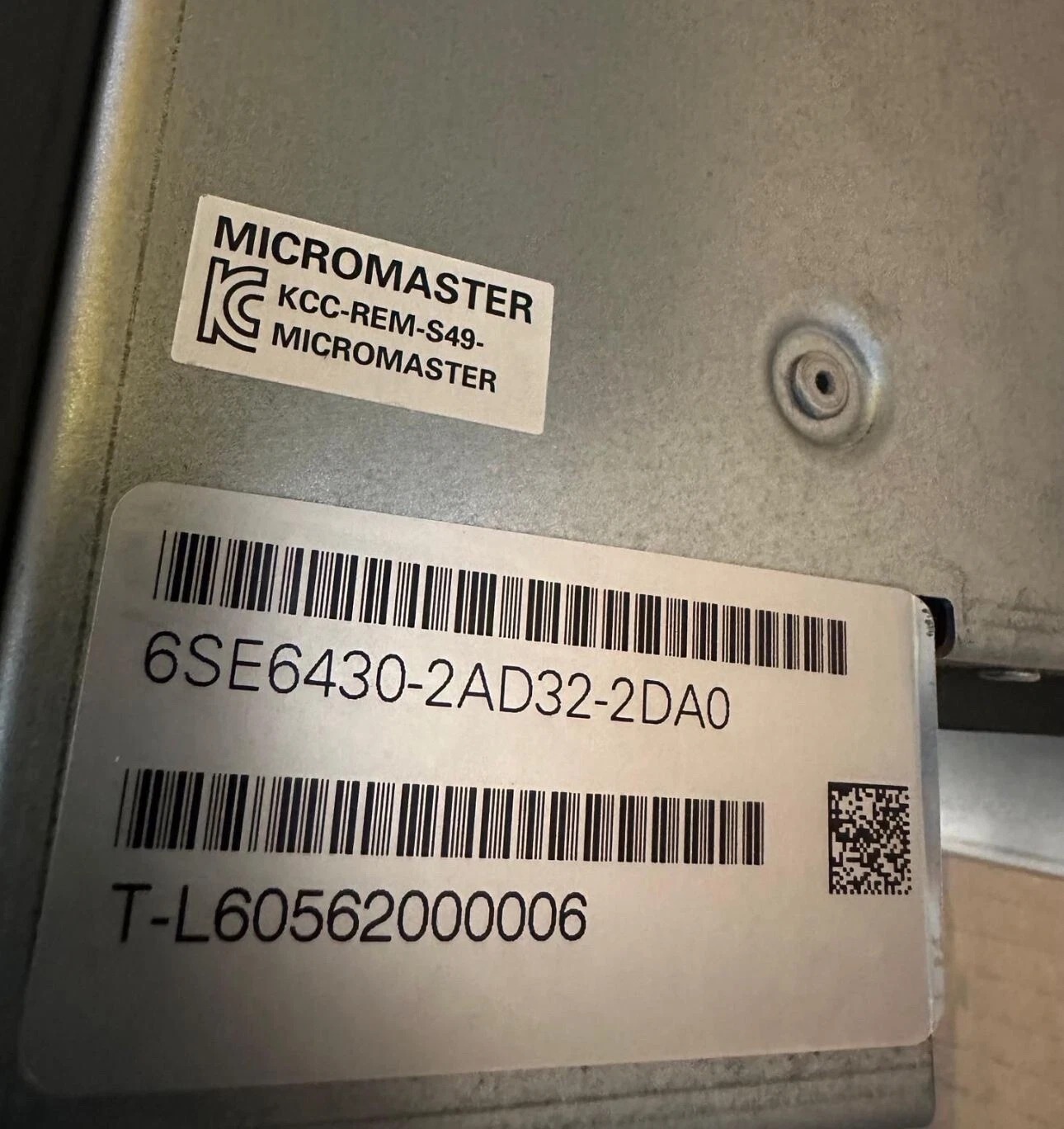 Siemens 6SE6430-2AD32-2DA0 MICROMASTER 430 3