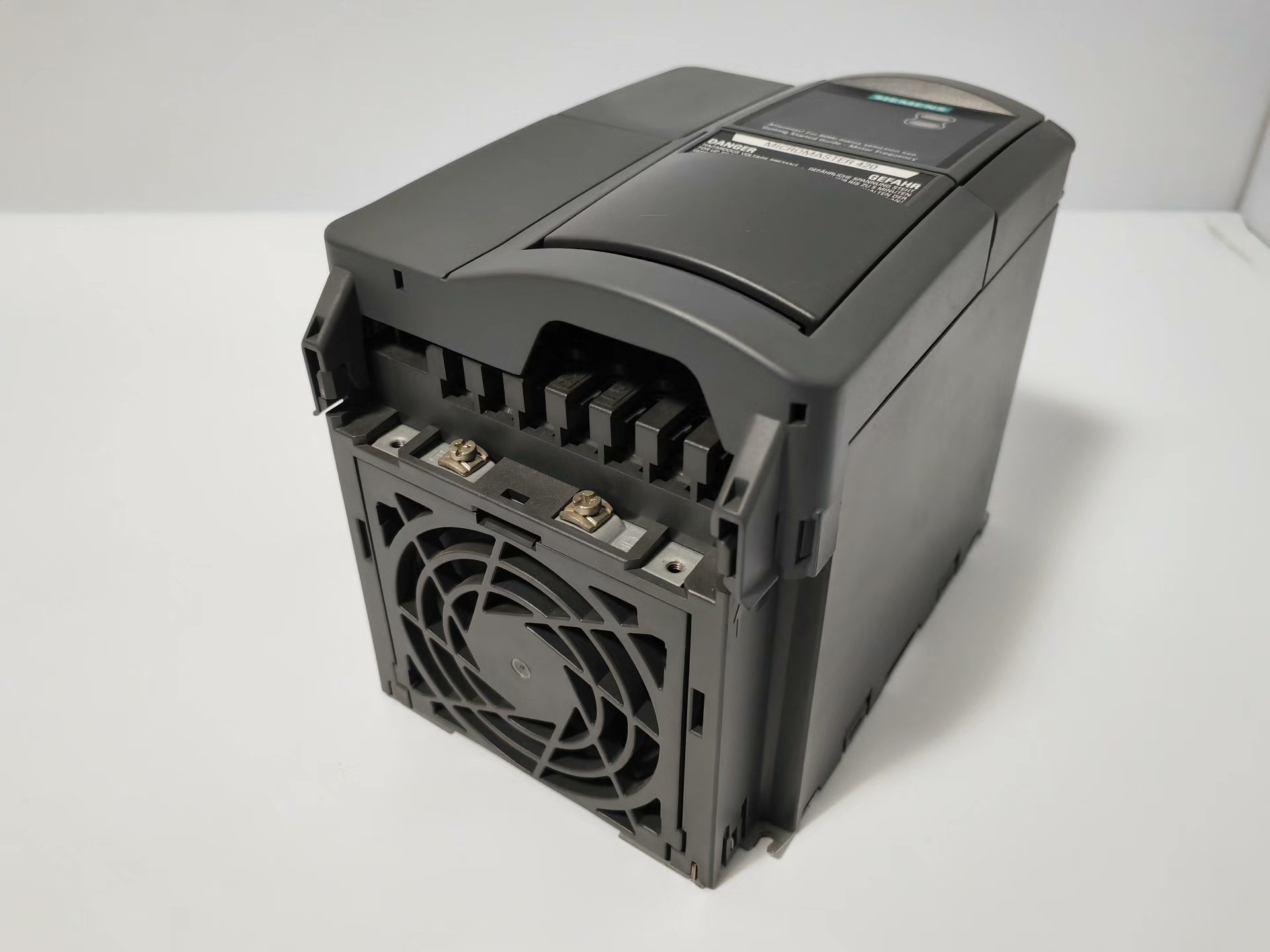 Siemens 6SE6420-2UD24-0BA1 MICROMASTER 420 2