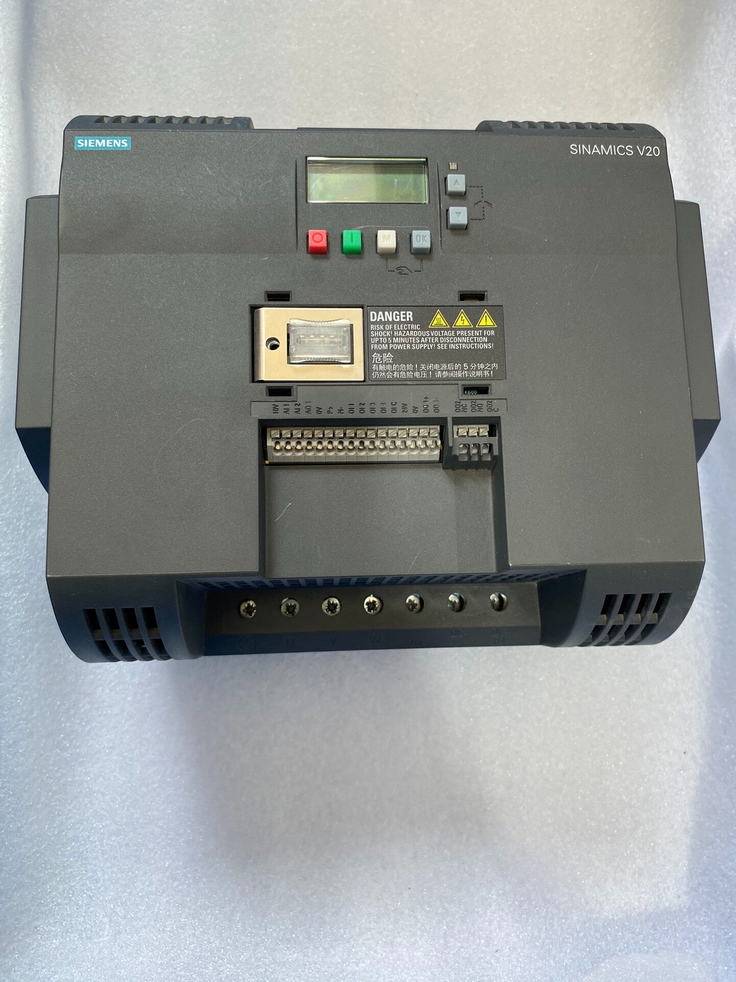 Siemens 6SL3210-5BE27-5UV0 SINAMICS V20 Преобразователь частоты