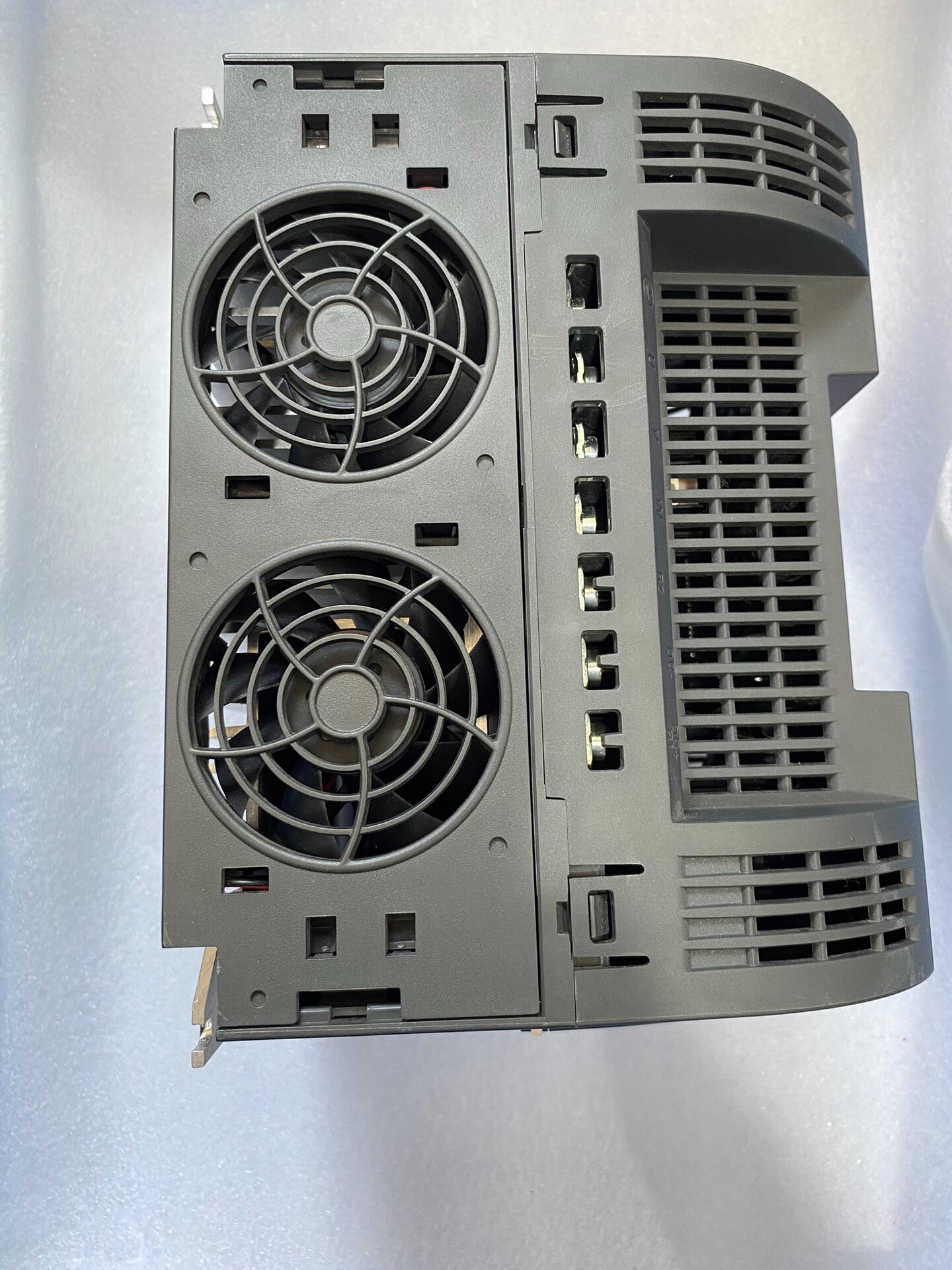 Siemens 6SL3210-5BE27-5UV0 SINAMICS V20 Преобразователь частоты 3