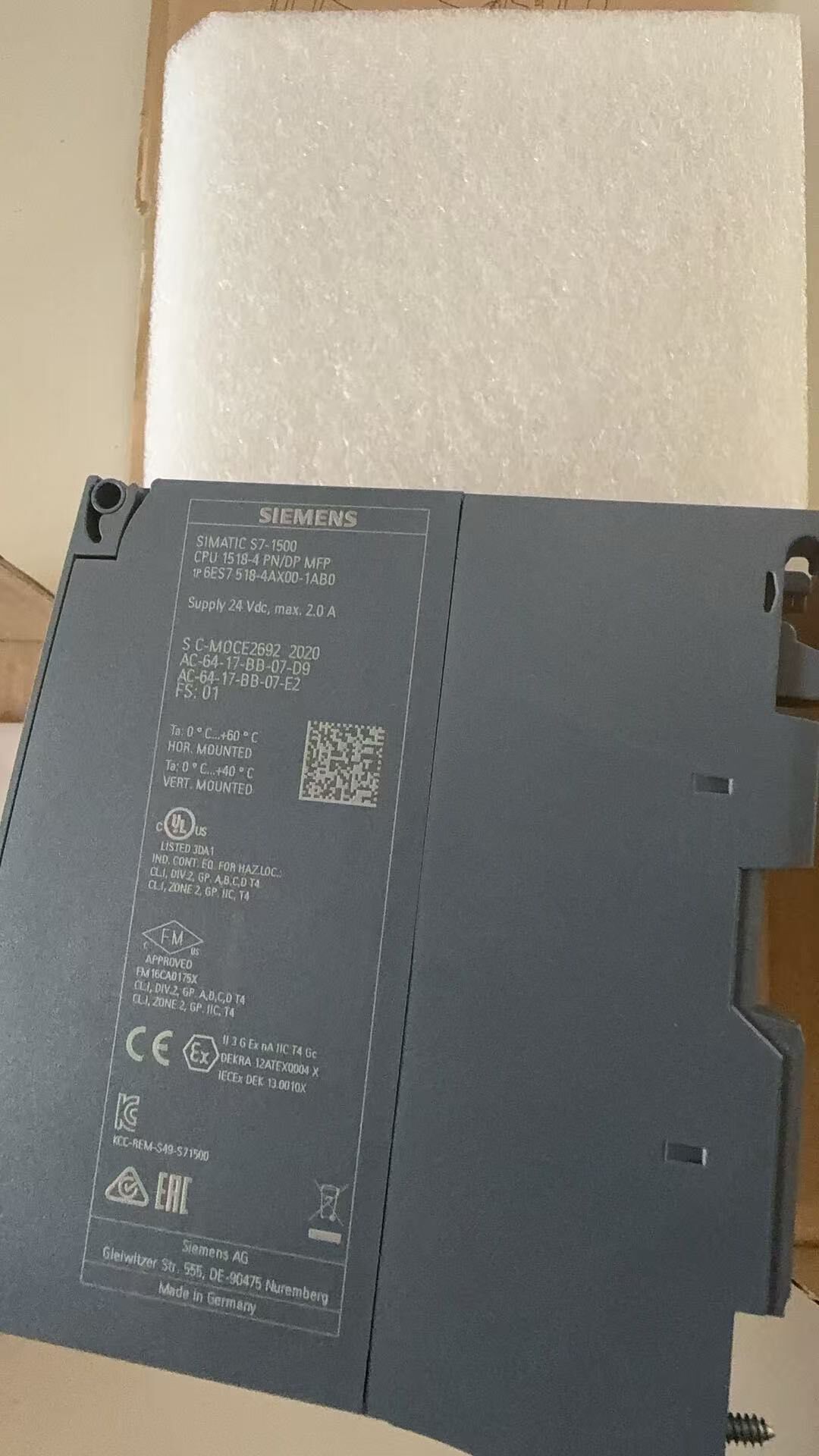Siemens 6ES7518-4AX00-1AB0 CPU 1518-4 PN