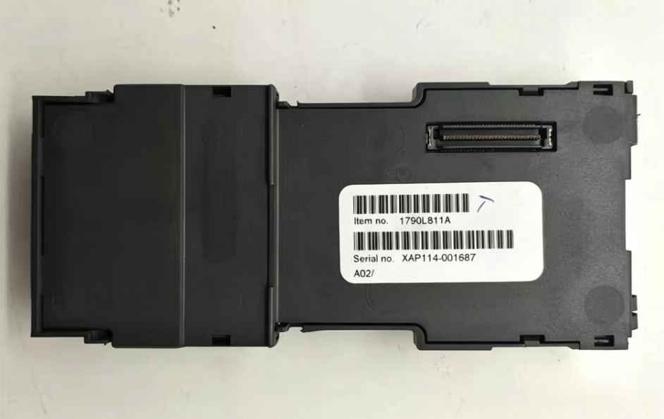 Siemens 6SE6440-2UD38-8FA0 MICROMASTER 440 3