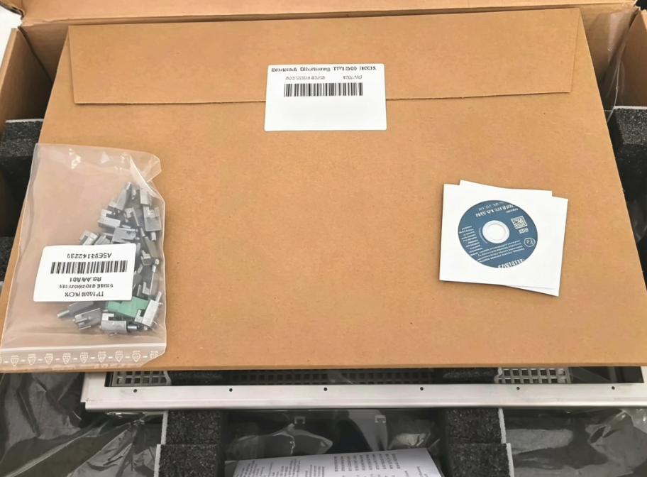 Siemens 6AV2144-8QC10-0AA2 TP1500