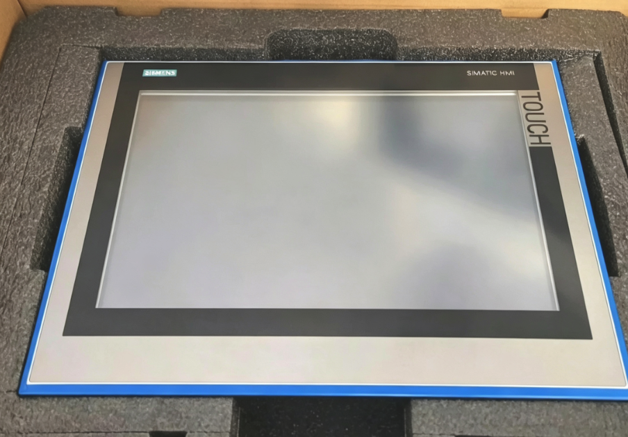 Siemens 6AV2144-8QC10-0AA2 TP1500 3