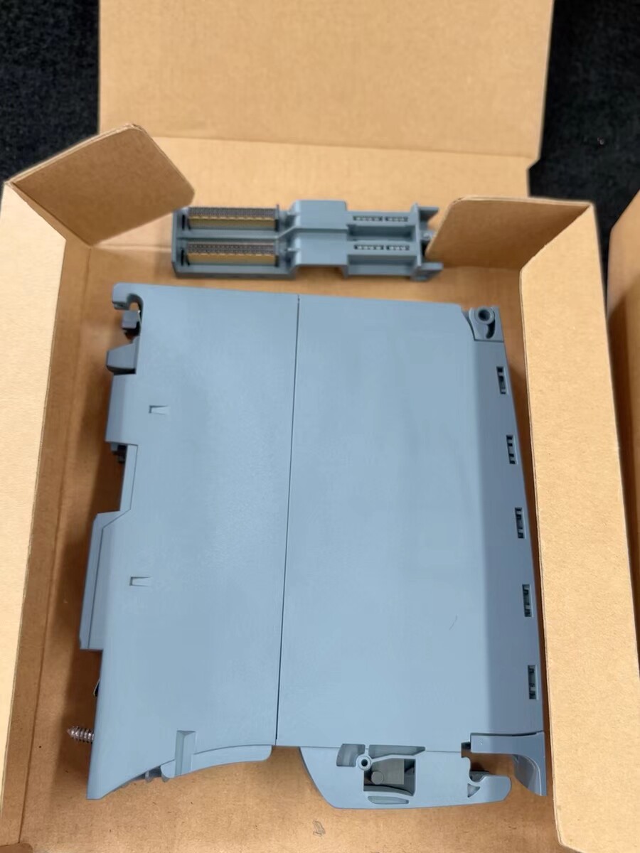 Siemens 6ES7523-1BL00-0AA0  4