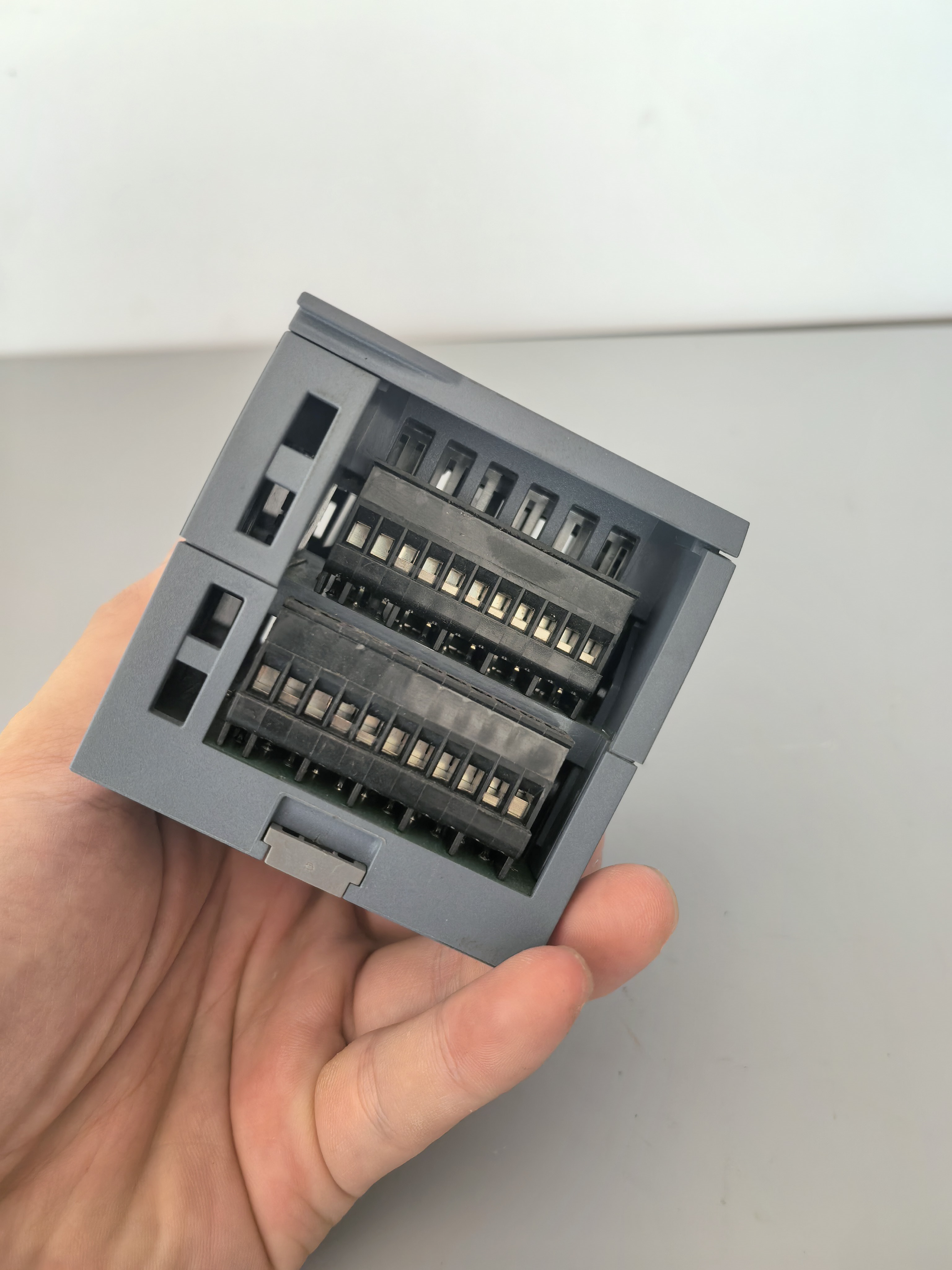 Siemens 6ES7223-1BL30-0XB0  4