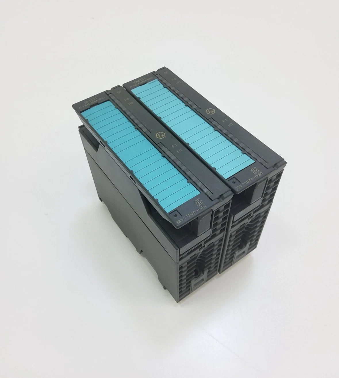 Siemens 6ES7331-7TB00-0AB0  5