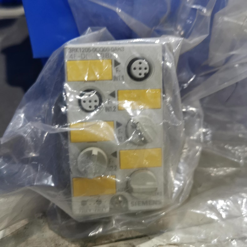 Siemens 3RK1205-0CQ00-0AA3 Модуль 4