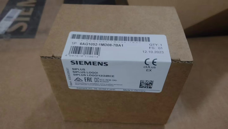 Siemens 6AG1052-1MD08-7BA1 Модуль