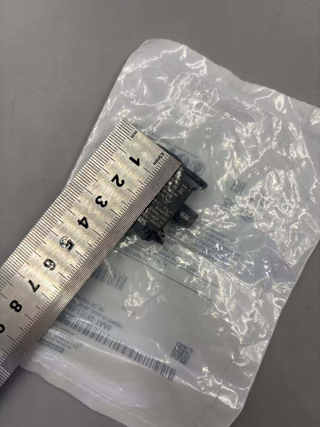 Siemens 3SU1401-1BF60-1AA0 Модуль 6