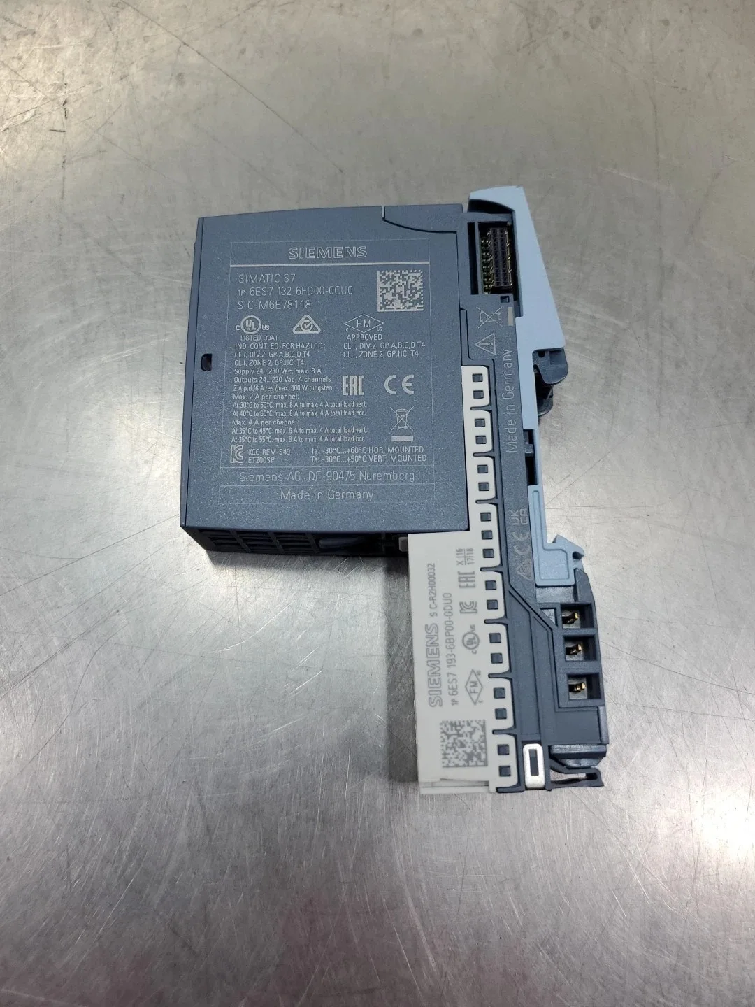 Siemens 6ES7193-6BP00-0DU0 Модуль ET-200 2