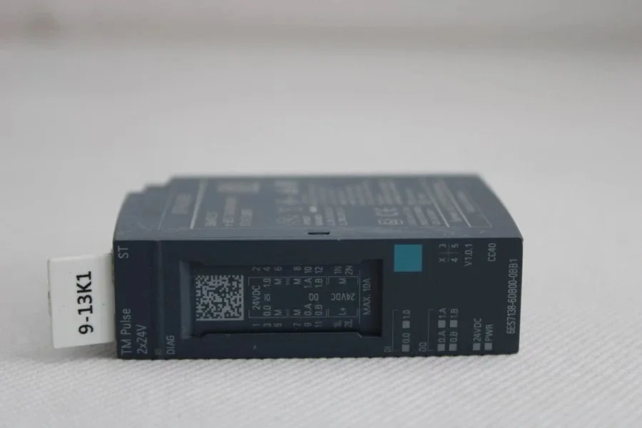 Siemens 6ES7138-6DB00-0BB1 Модуль ET-200 3