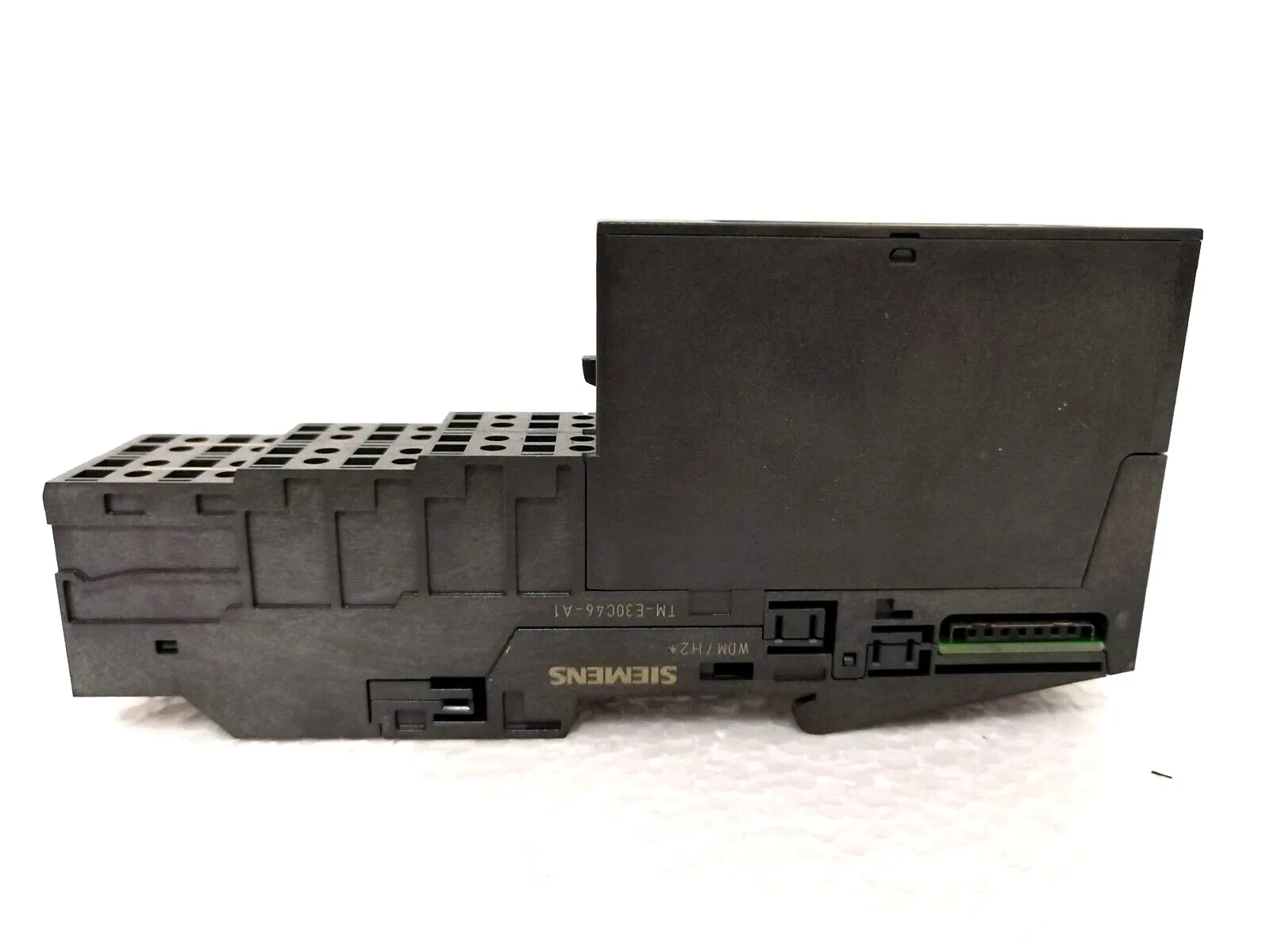 Siemens 6ES7138-4FB04-0AB0 Модуль ET-200 3