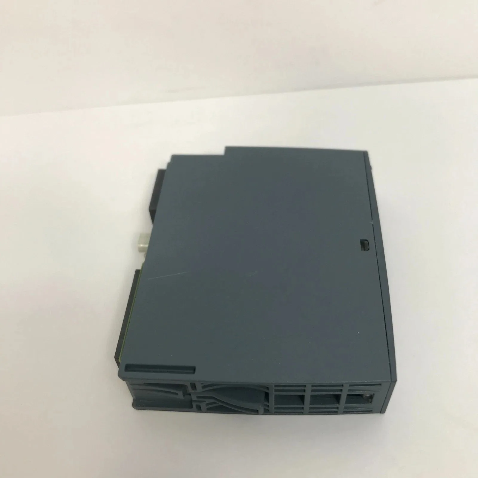 Siemens 6ES7135-6HD00-0BA1 Модуль ET-200 4