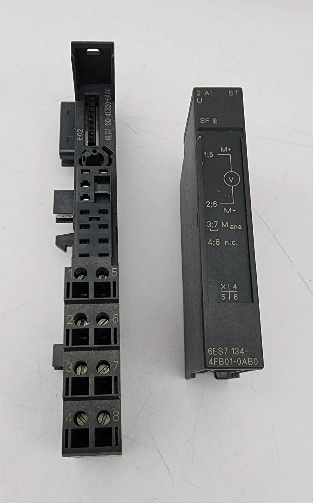 Siemens 6ES7134-4FB01-0AB0 Модуль ET-200 2