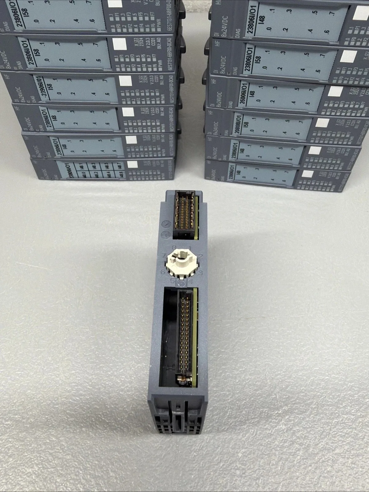 Siemens 6ES7131-6BF00-0CA0 Модуль ET-200 4