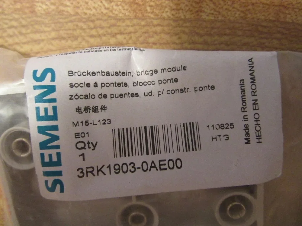 Siemens 3RK1903-0AE00 Модуль ET-200 2