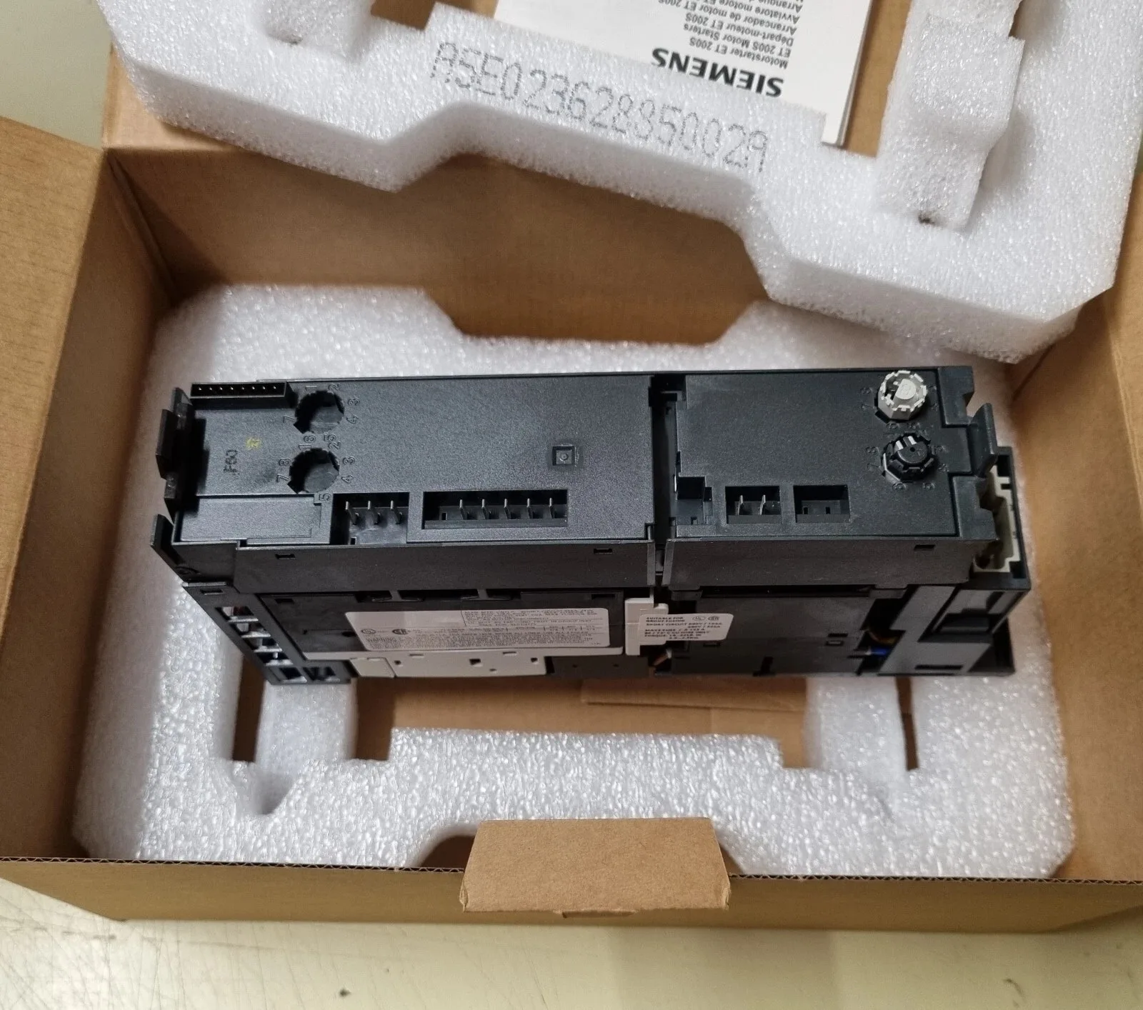 Siemens 3RK1301-0HB00-0AA2 Модуль ET-200 4