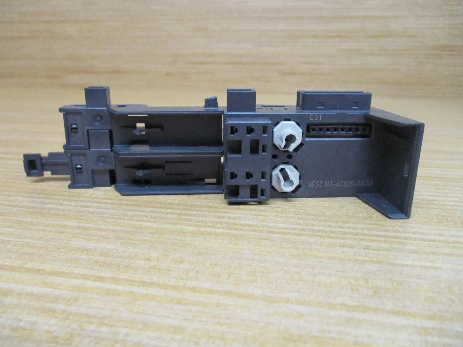 Siemens 6ES7193-4CG20-0AA0 Модуль ET-200 4