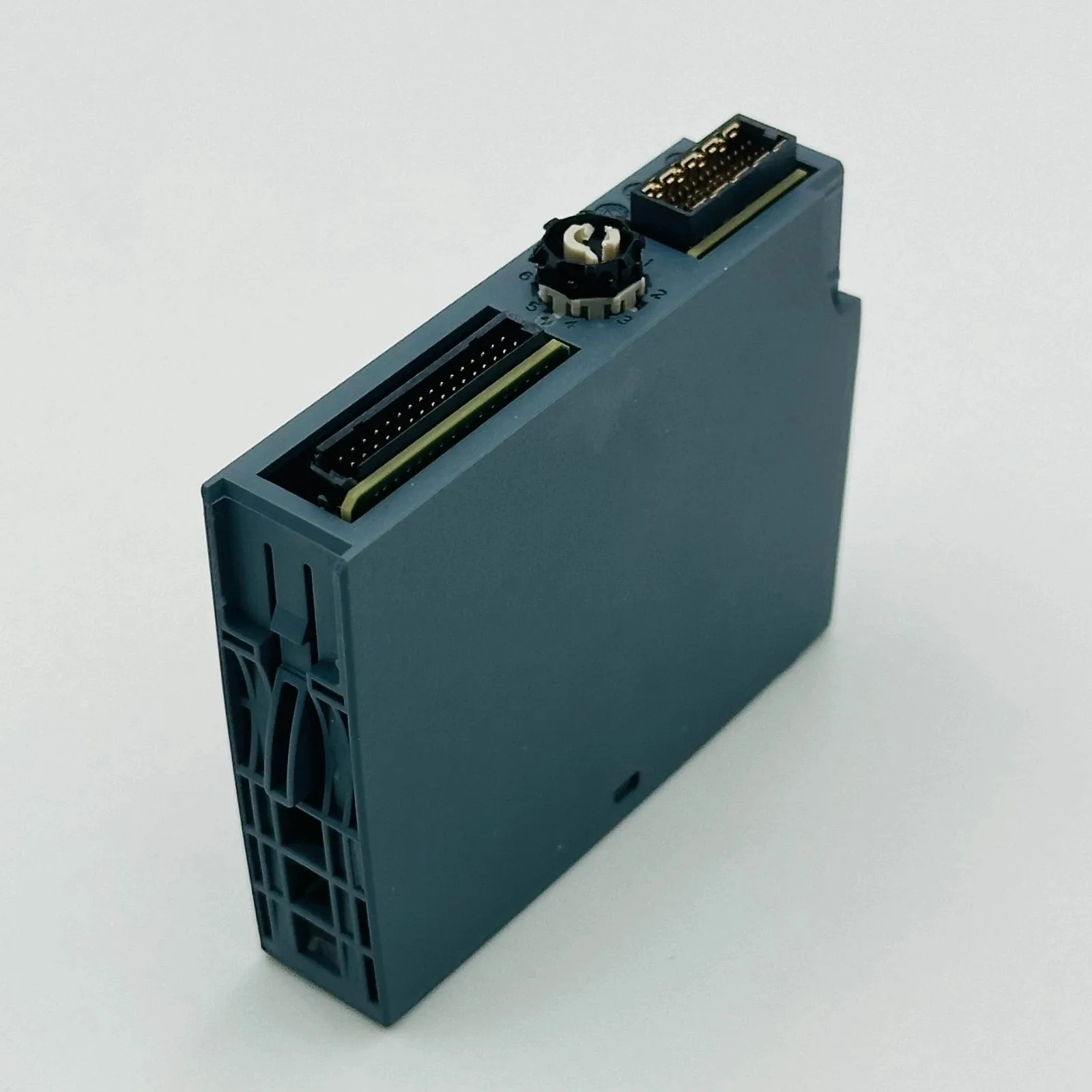 Siemens 6AG1132-6BH01-7BA0 Модуль ET-200 6