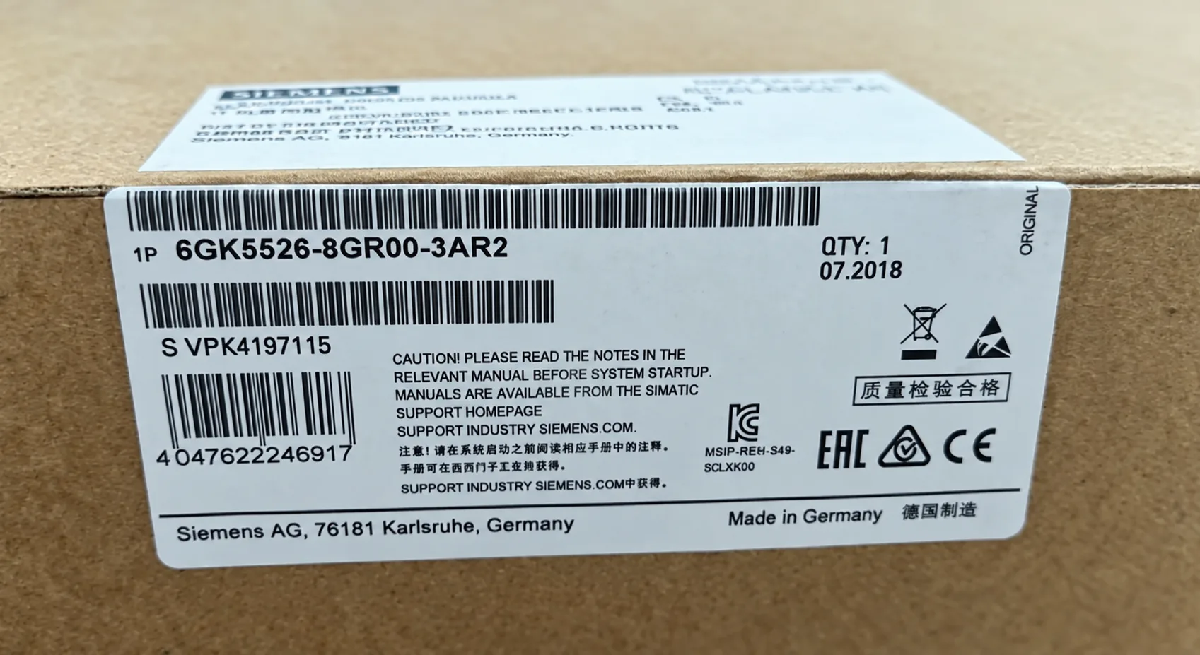 Siemens 6GK5526-8GR00-3AR2 Источник питания