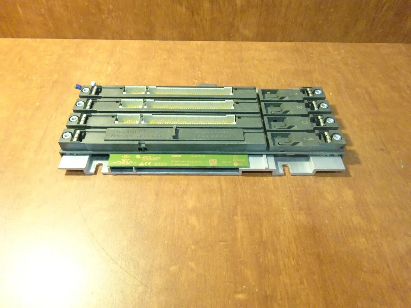 Siemens 6ES7401-1DA01-0AA0 Модуль S7-400 3