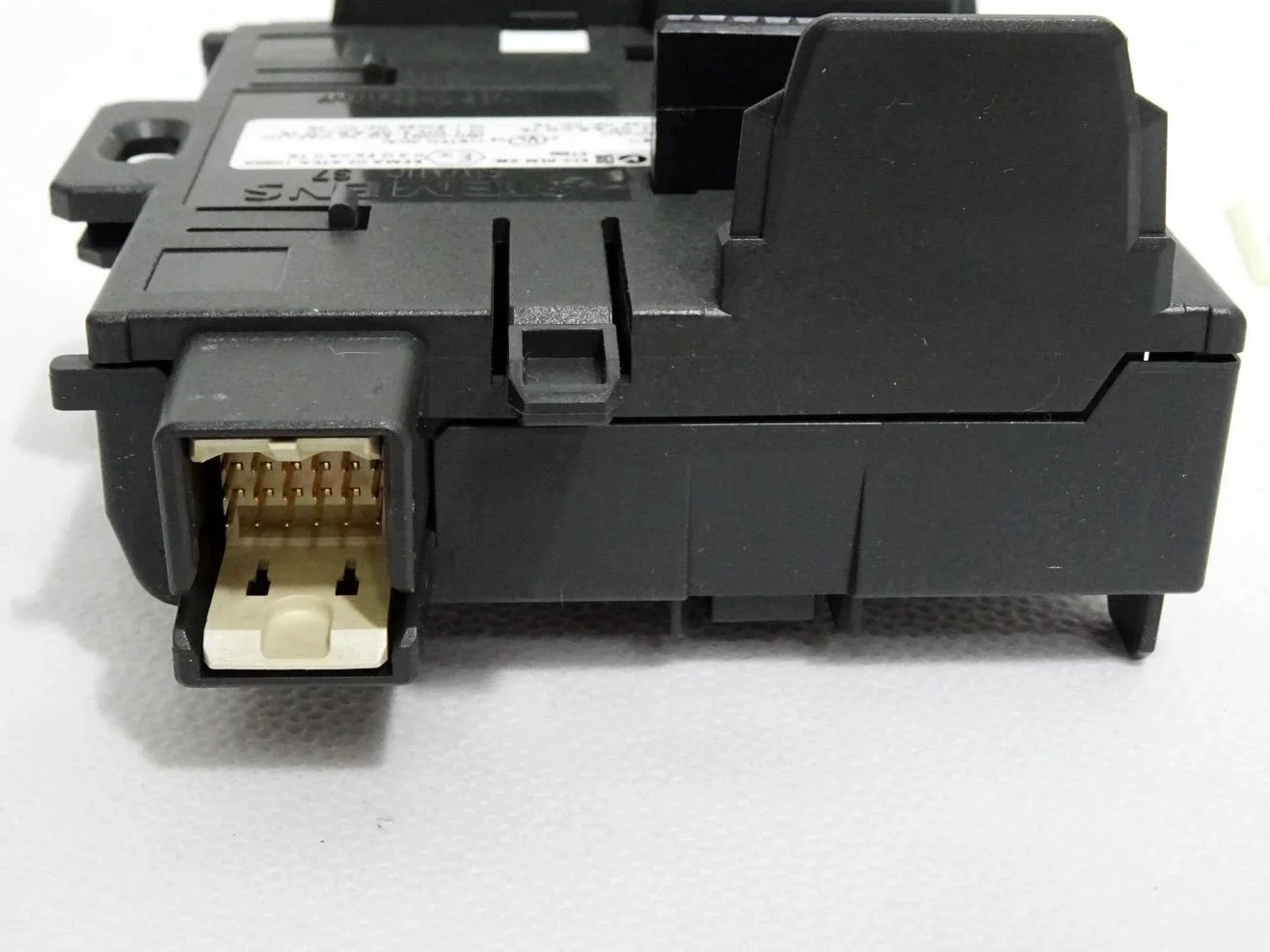 Siemens 6ES7654-7HY00-0XA0 Модуль S7-400 4