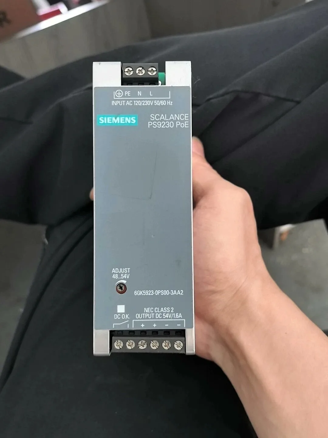 Siemens 6GK5923-0PS00-3AA2 Источник питания постоянного тока 2