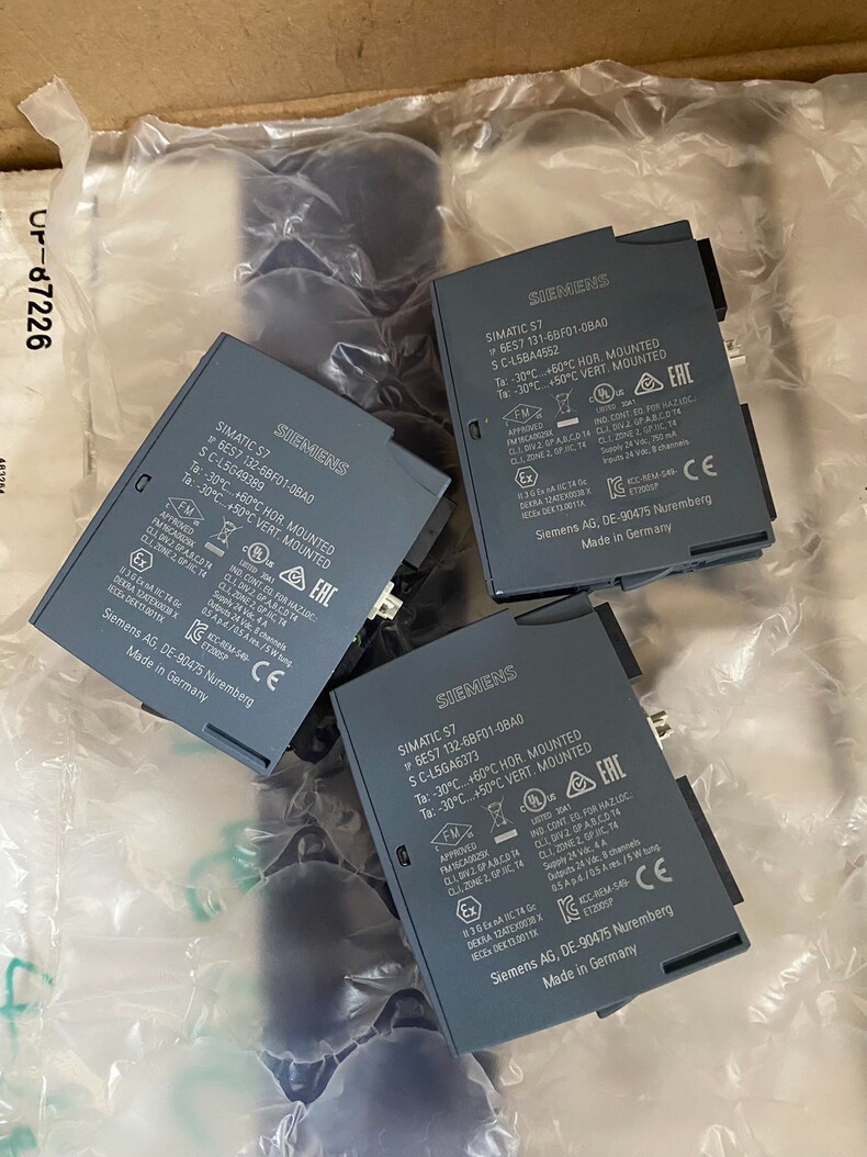 Siemens 6ES7131-6BF01-0AA0 Модуль ET-200