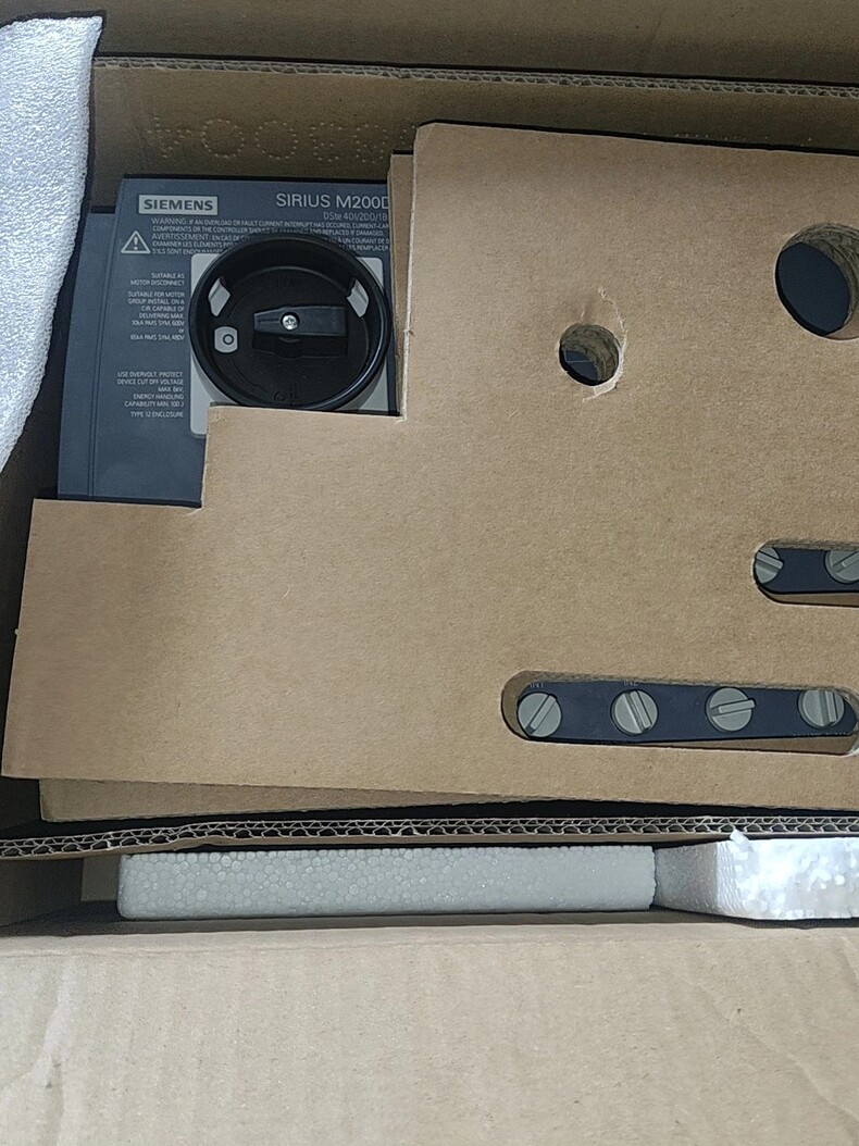 Siemens 3RK1395-6LS41-0AD3 Модуль 4