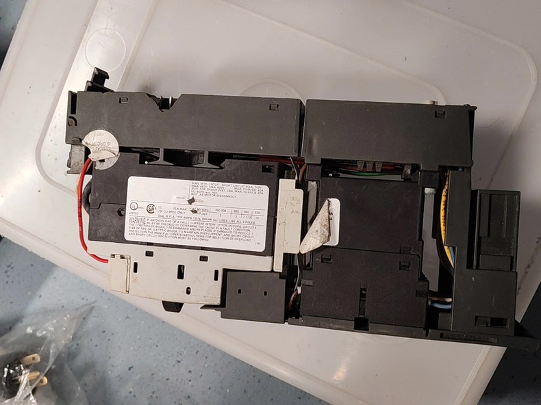 Siemens 3RK1301-1JB00-0AA2 Модуль ET-200 2
