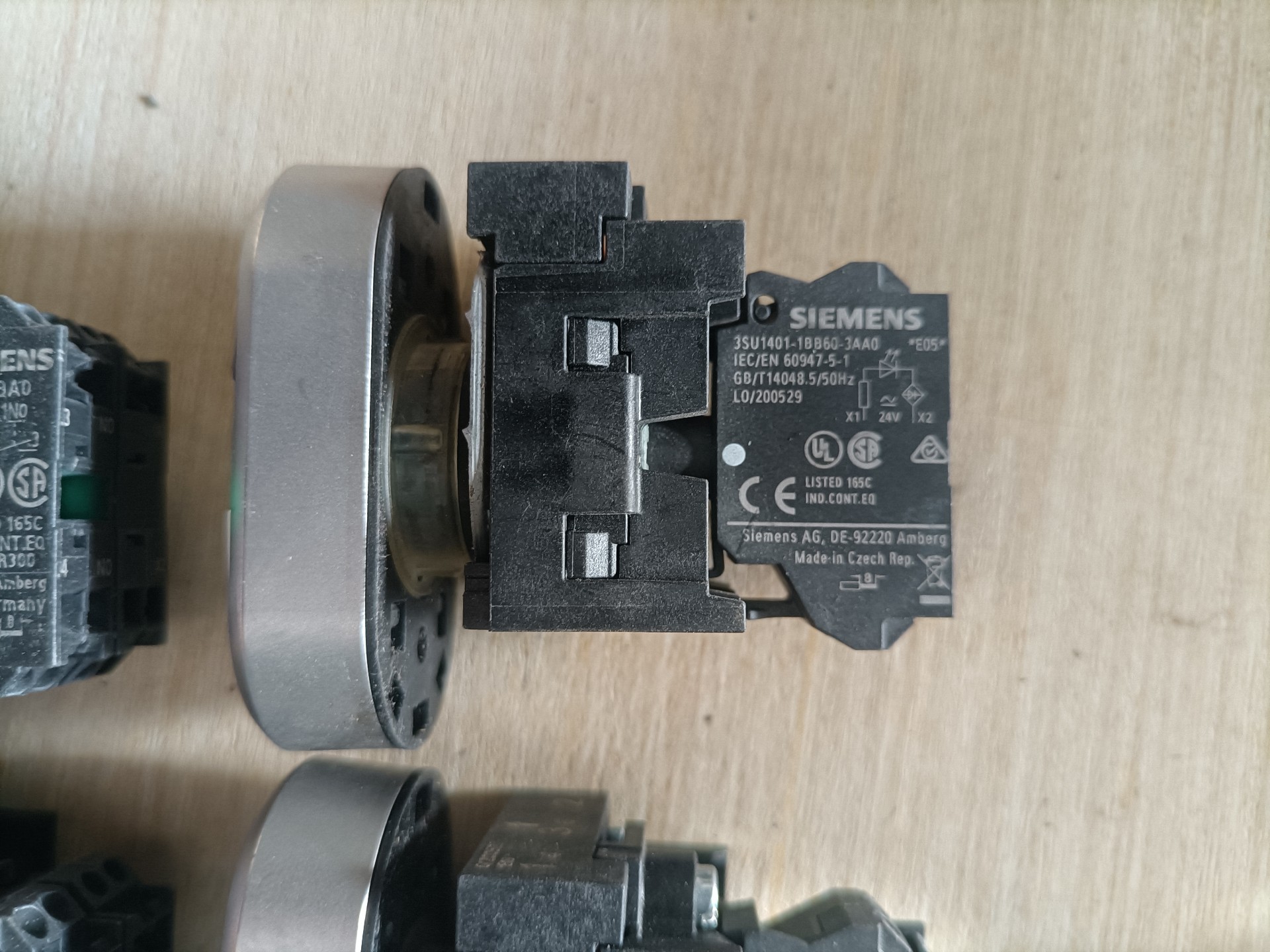 Siemens 3SU1401-1BB60-3AA0 Модуль 2