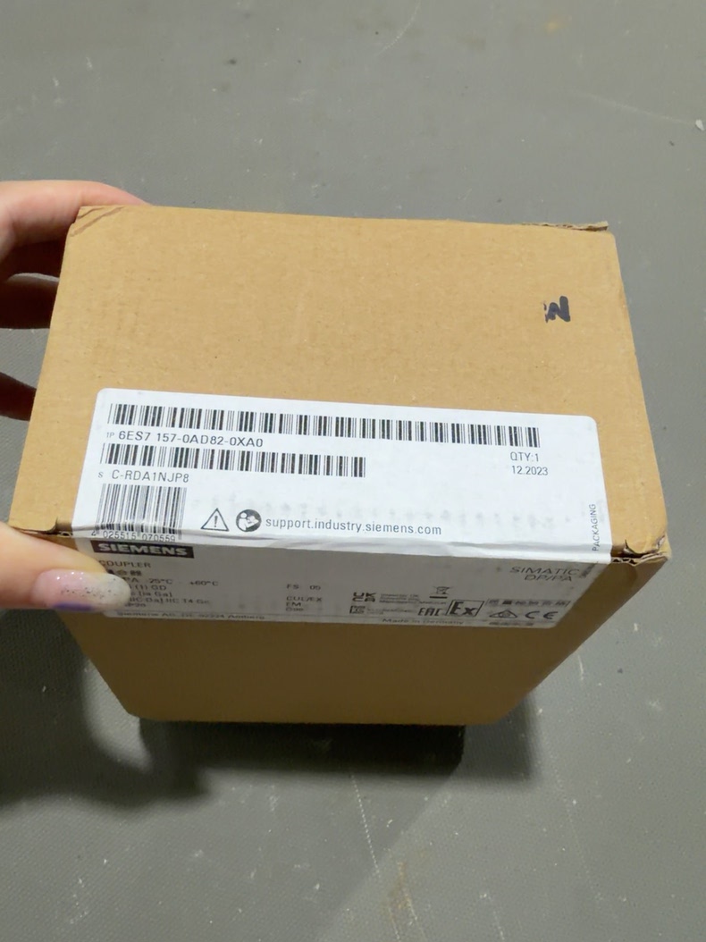 Siemens 6ES7157-0AD82-0XA0 Модуль