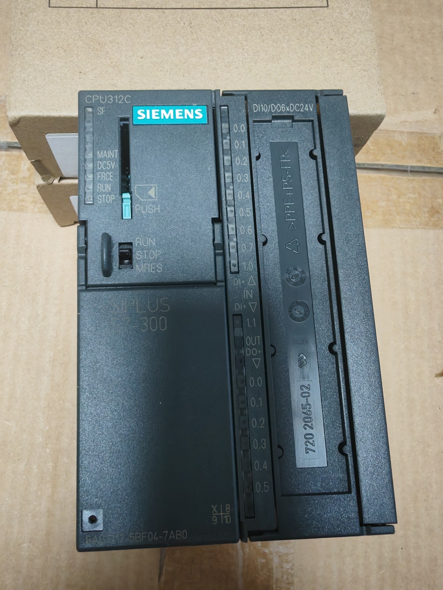 Siemens 6AG1322-1BH01-2AA0 Модуль S7-300 3