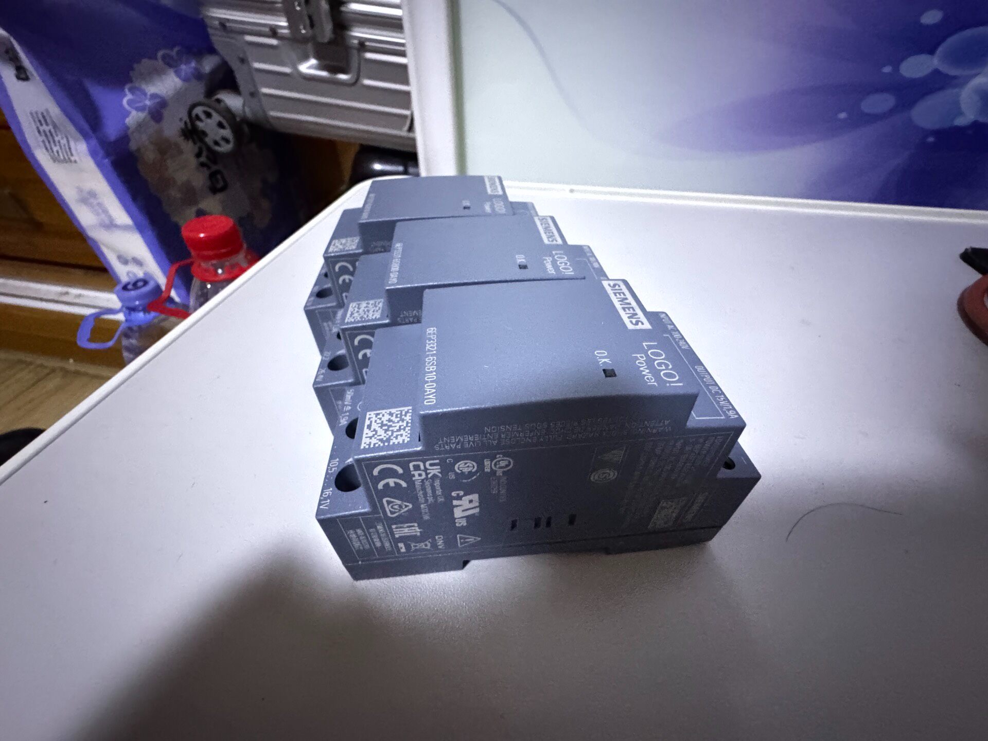 Siemens 6EP3321-6SB10-0AY0 Источник питания 3