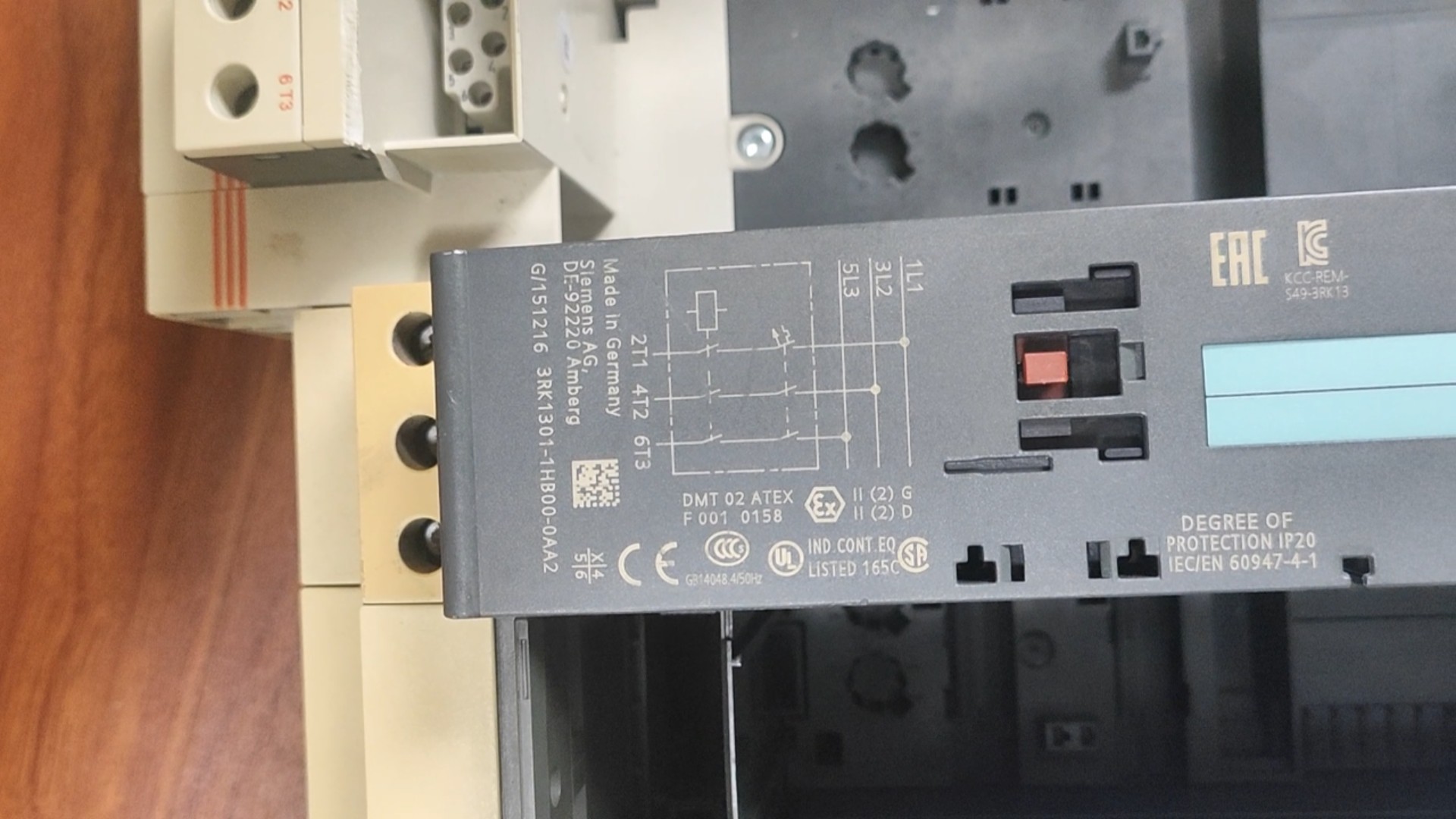 Siemens 3RK1301-1HB00-0AA2 Модуль ET-200