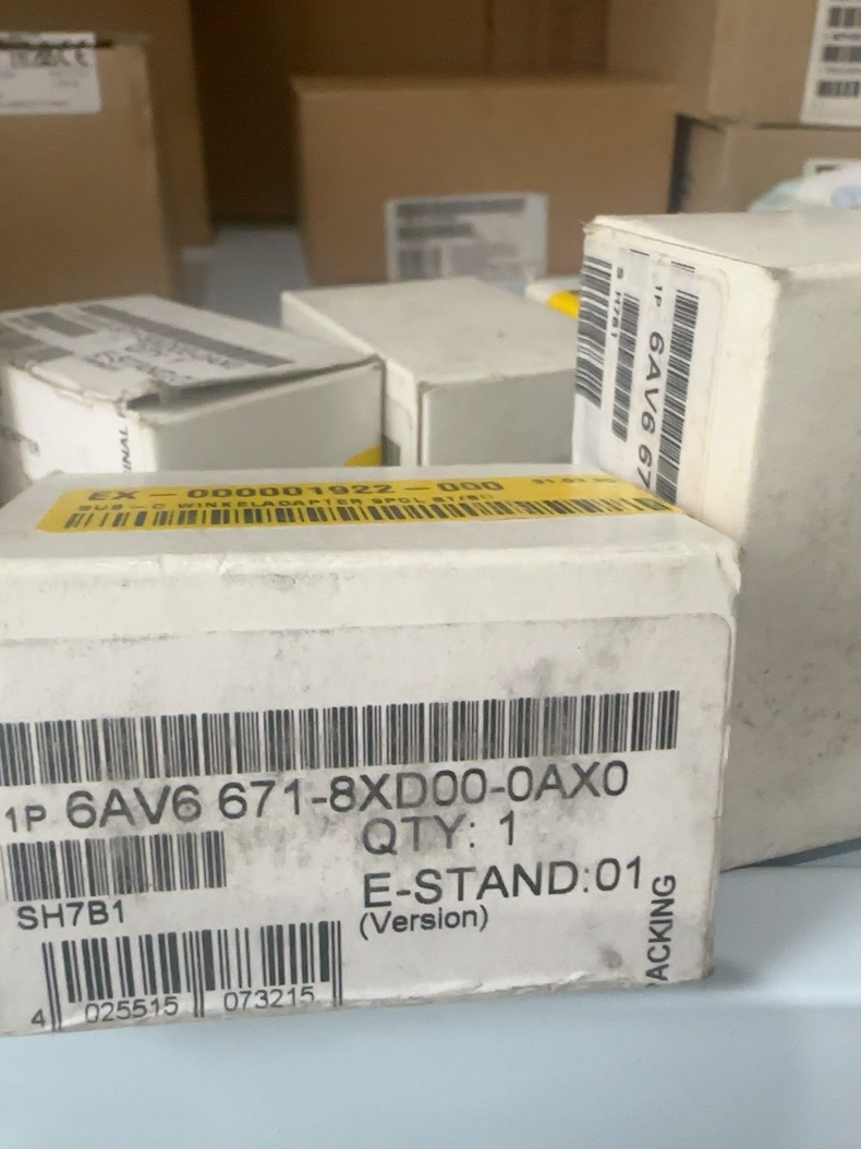 Siemens 6AV6671-8XD00-0AX0 Модуль S7-300