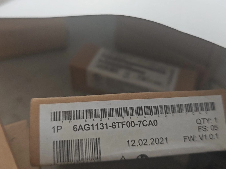 Siemens 6AG1131-6TF00-7CA0 Модуль ET-200
