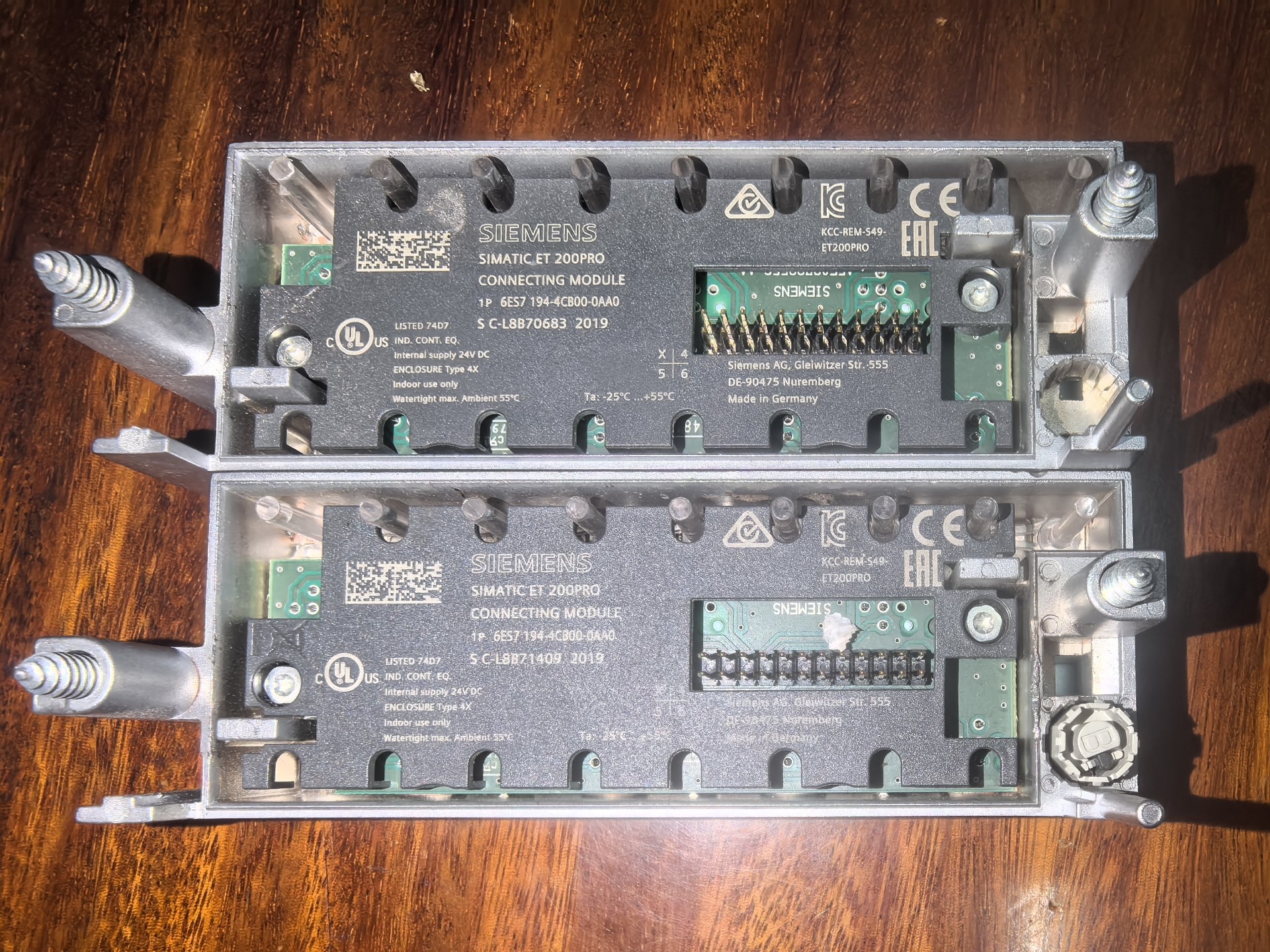 Siemens 6ES7194-4CB00-0AA0 Модуль ET-200