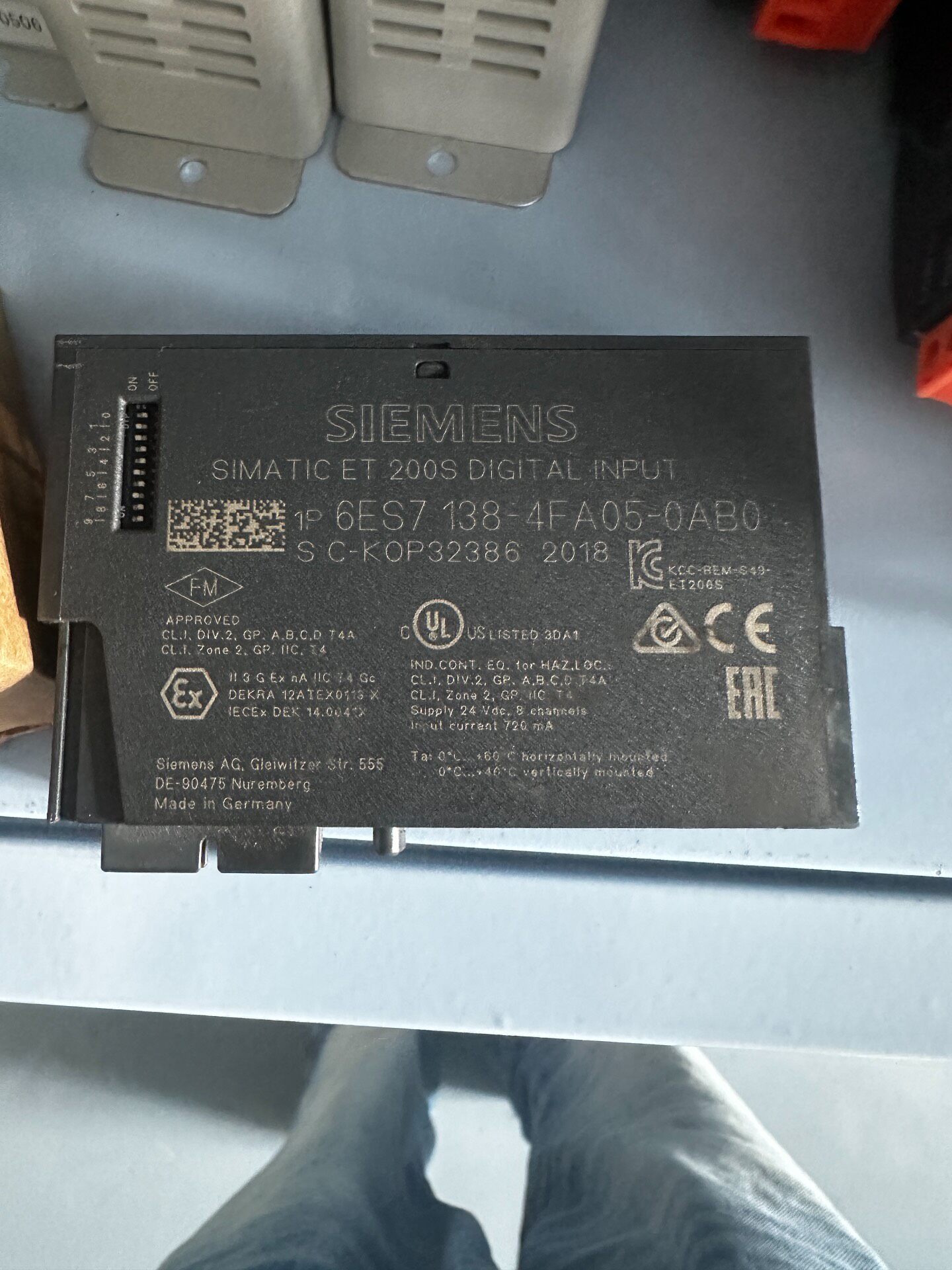 Siemens 6ES7138-4FA05-0AB0 Модуль ET-200