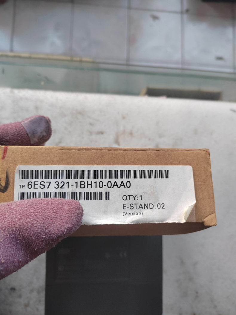Siemens 6ES7321-1BH10-0AA0 Модуль S7-300 3