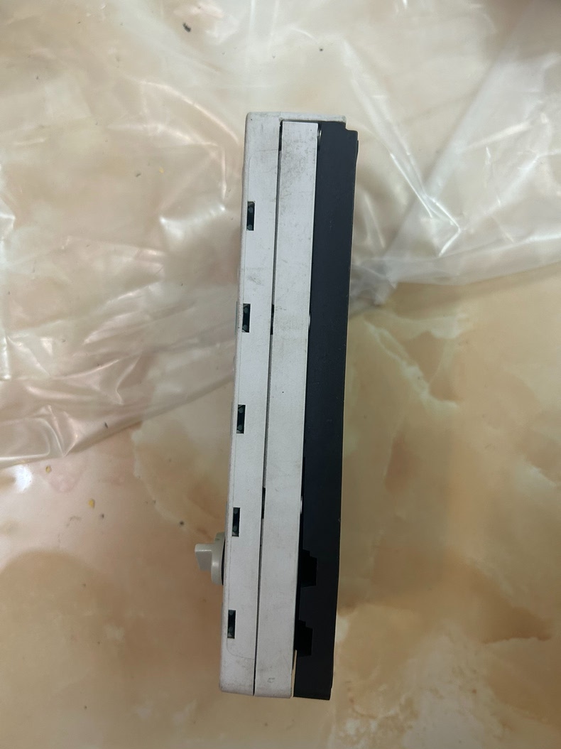 Siemens 3RK1400-1DQ01-0AA3 Модуль 4