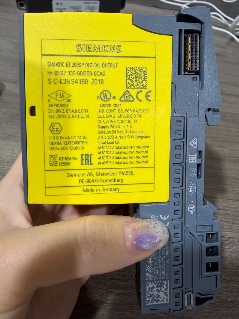 Siemens 6ES7136-6DB00-0CA0 Модуль ET-200