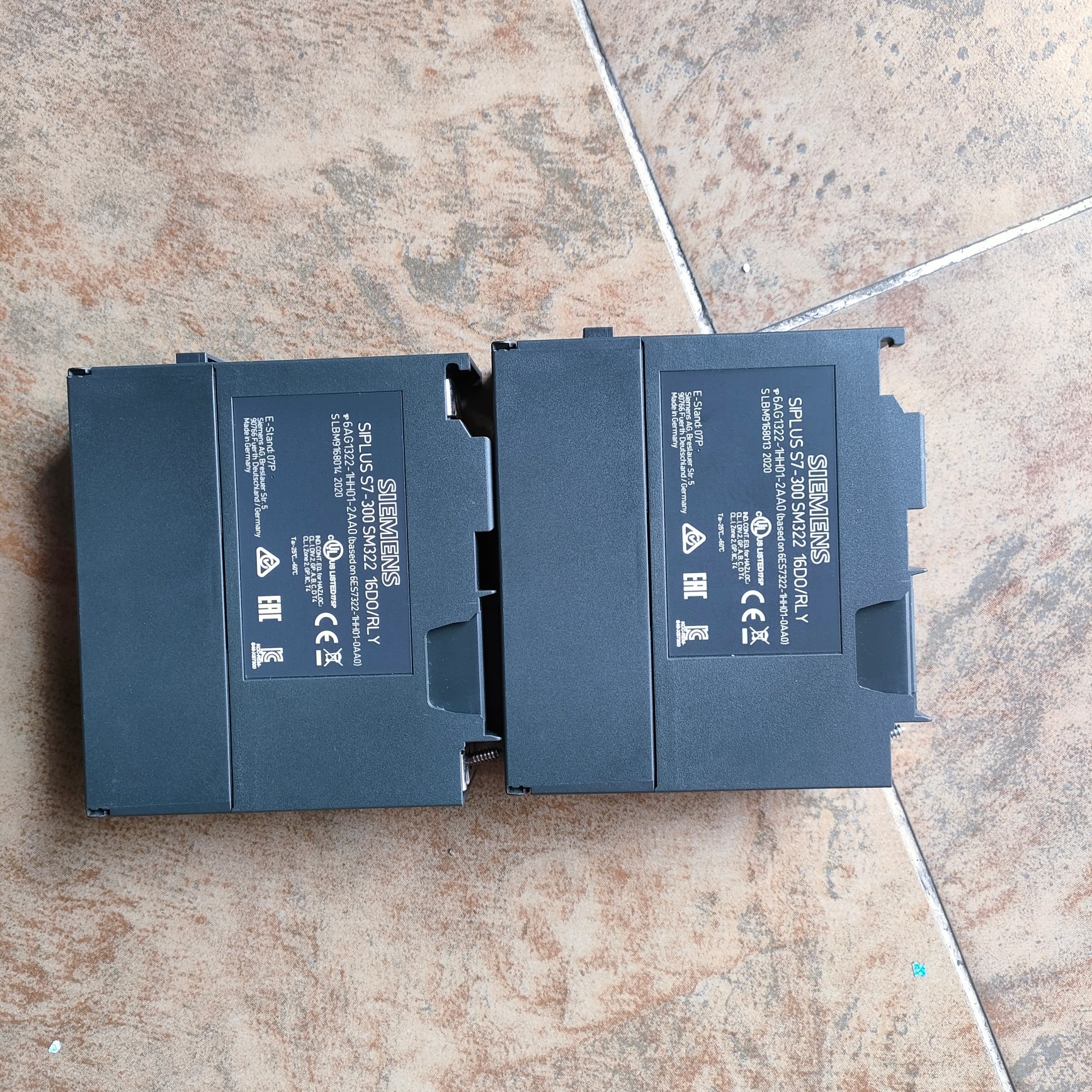 Siemens 6AG1322-1HH01-2AA0 Модуль S7-300 2